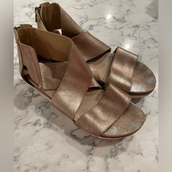 Eileen Fisher Suede Banded Wedge Platform Sandals in‎ Platinum- 8.5 - Picture 1 of 6